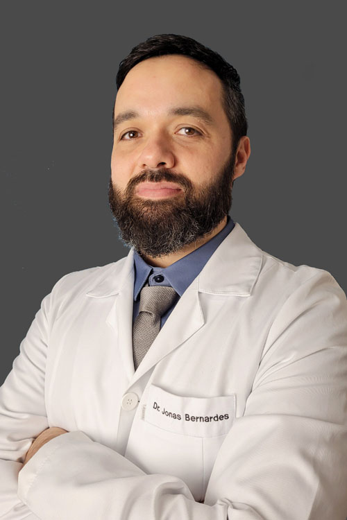 Dr. Jonas Bernardes